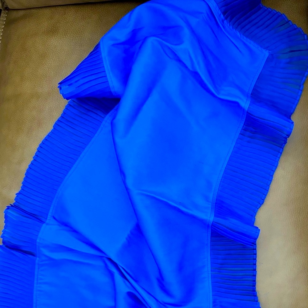 100% Silk Scarf. **NWT**